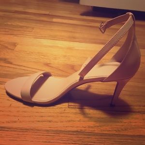 Nude- STRAPPED HIGH HEEL SANDALS